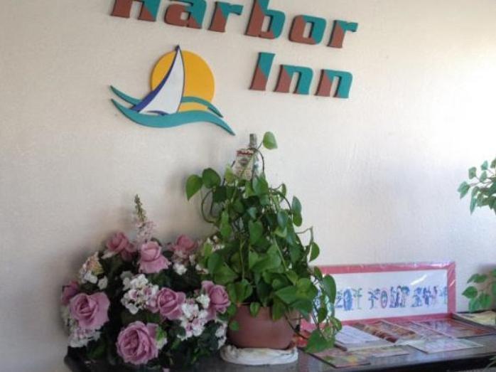 Harbor Motel